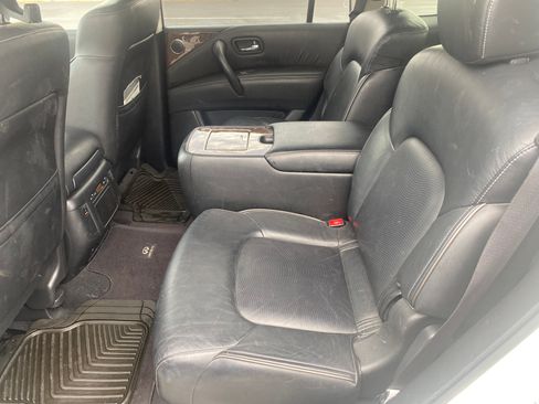 Used 2016 INFINITI QX80 4WD w/ 22" Wheel Package image 8