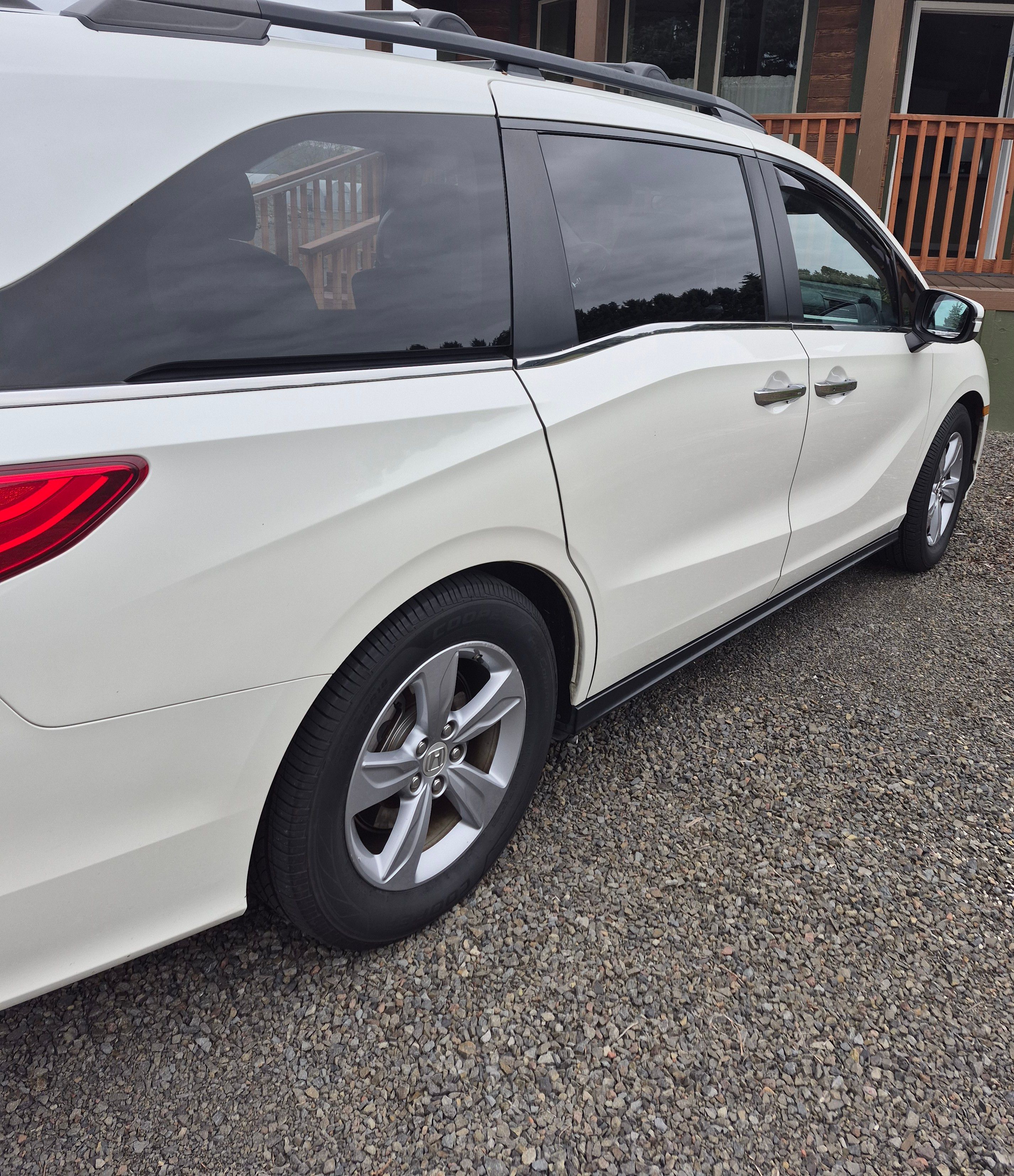 Used 2018 Honda Odyssey EX image 5