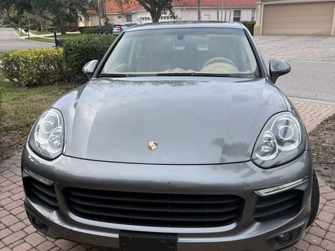 Used 2016 Porsche Cayenne image 2