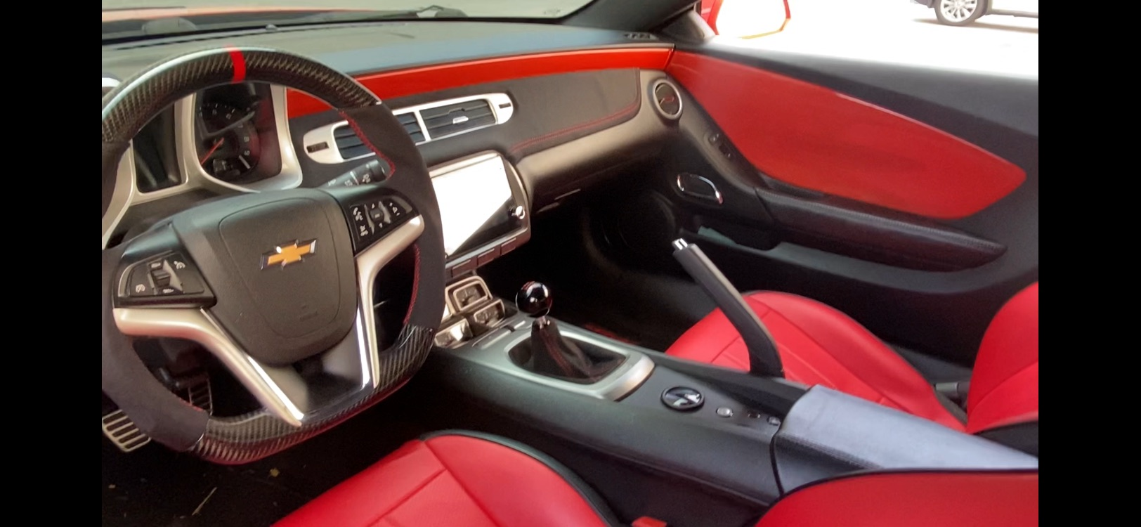 Used 2014 Chevrolet Camaro SS RWD image 10