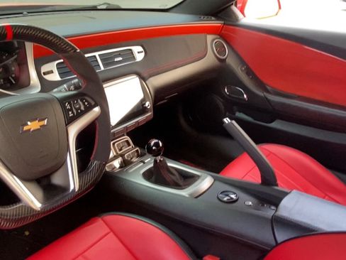 Used 2014 Chevrolet Camaro SS image 10