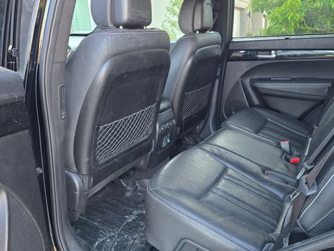 Used 2014 Kia Sorento SX w/ 3rd Row Package image 6