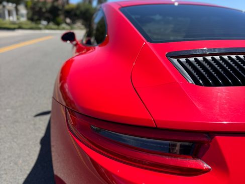 Used 2017 Porsche 911 Carrera image 8