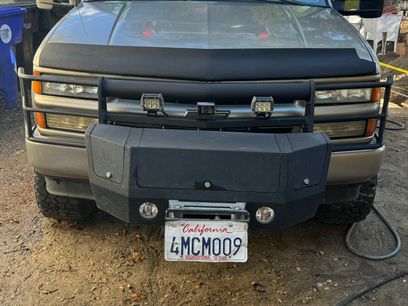 Used 2000 Chevrolet Tahoe Z71 w/ Comfort & Security Pkg