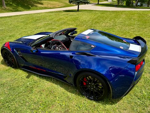 Used 2019 Chevrolet Corvette Grand Sport RWD image 18
