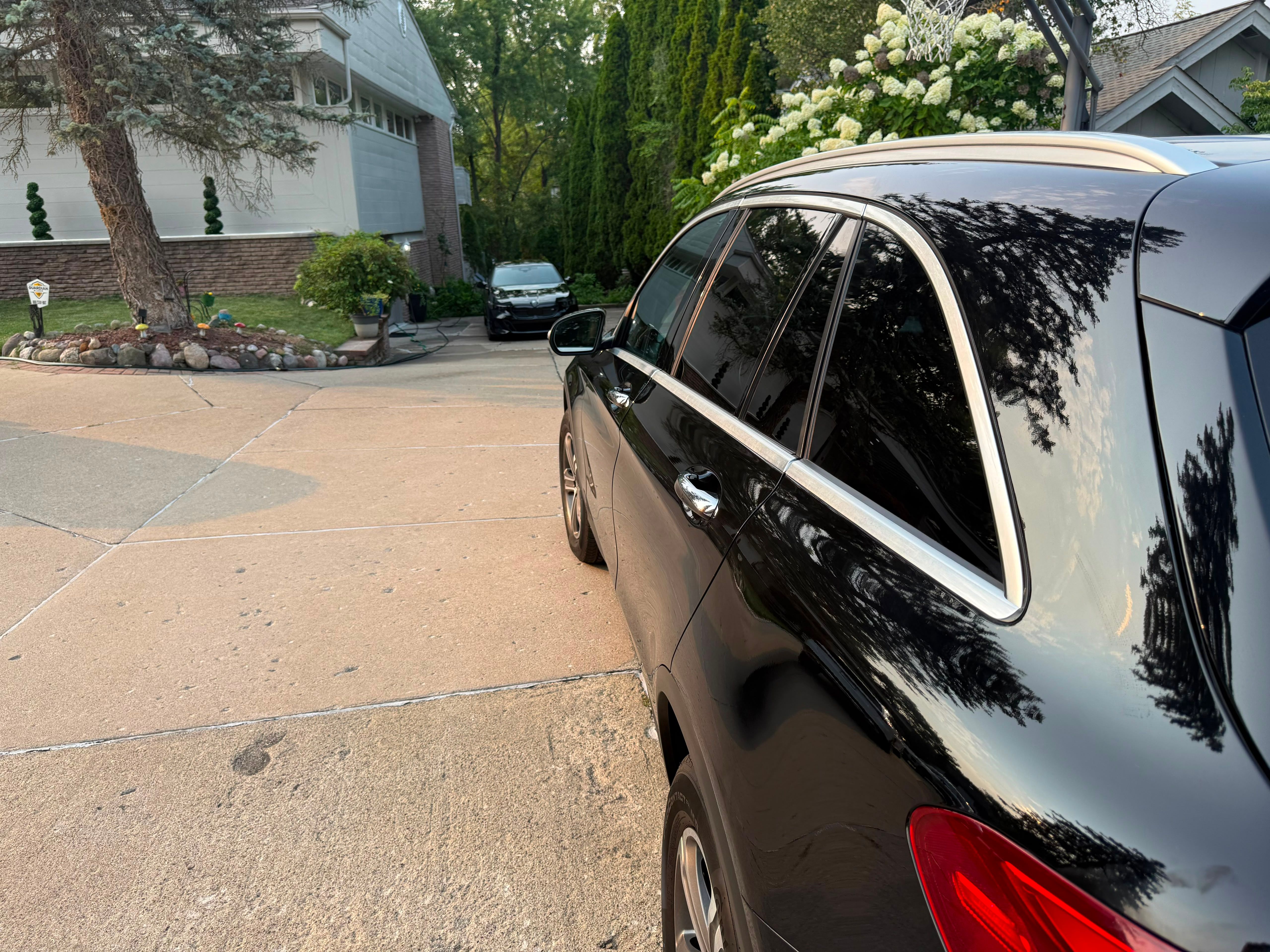 Used 2019 Mercedes-Benz GLC 300 4MATIC image 10
