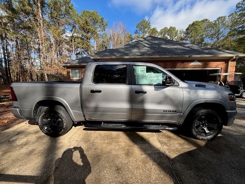 Used 2025 RAM 1500 Big Horn image 8
