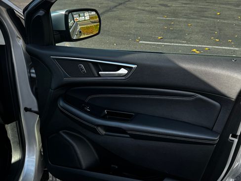 Used 2016 Ford Edge Titanium w/ Cold Weather Package image 12