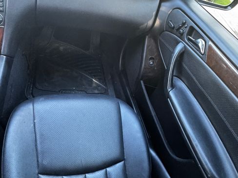 Used 2007 Mercedes-Benz C 280 Sedan image 9