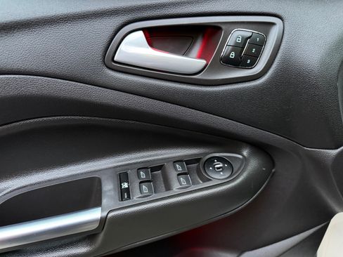 Used 2013 Ford Escape Titanium w/ Parking Technology Pkg image 25