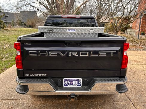 Used 2023 Chevrolet Silverado 1500 LT image 8