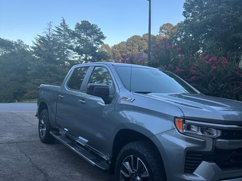 Used 2023 Chevrolet Silverado 1500 RST image 16