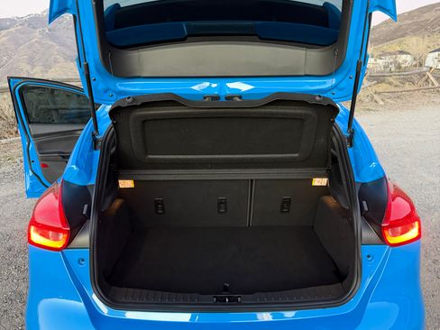 Used 2017 Ford Focus RS image 6