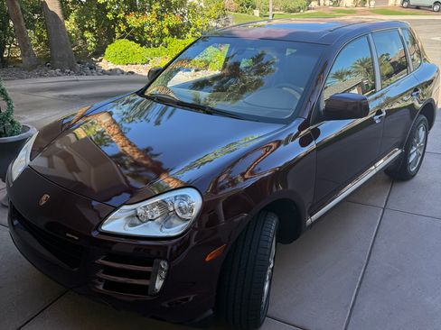 Used 2008 Porsche Cayenne Sport Utility 4D image 1