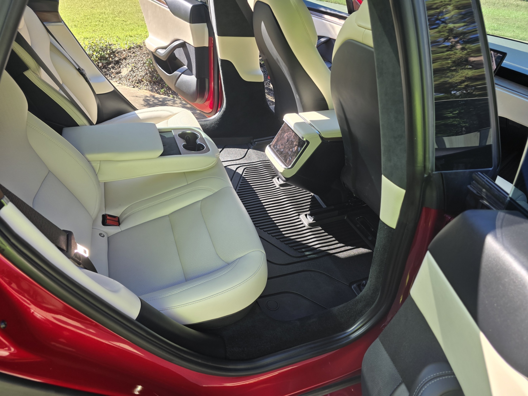 Used 2025 Tesla Model S AWD/4WD image 20