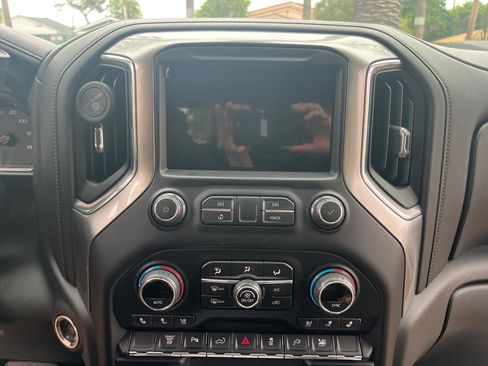 Used 2020 Chevrolet Silverado 3500 LTZ w/ LTZ Plus Package AWD/4WD image 9