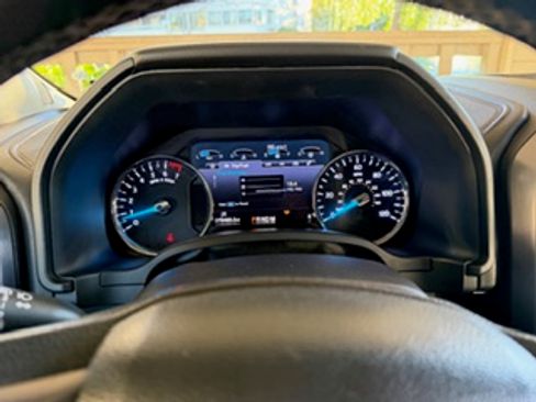 Used 2019 Ford Expedition Platinum image 9