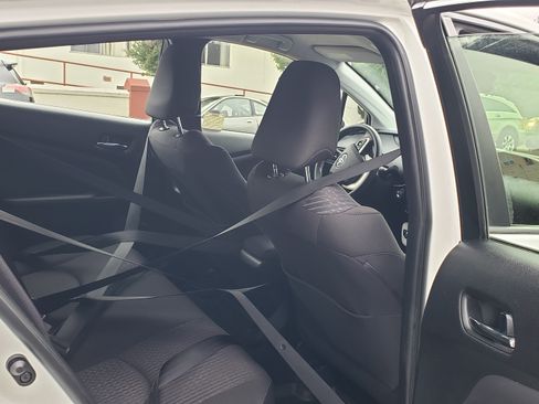 Used 2017 Toyota Prius Two FWD image 15