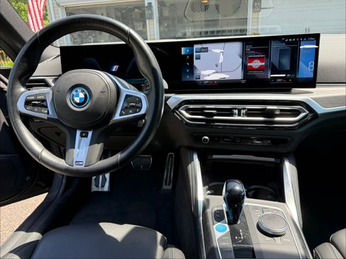 Used 2022 BMW i4 eDrive40 w/ M Sport Package RWD image 6