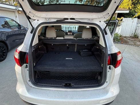 Used 2015 Ford C-MAX Energi SEL w/ Equipment Group 301A image 17