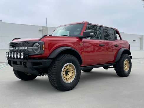 Used 2023 Ford Bronco Badlands AWD/4WD image 1