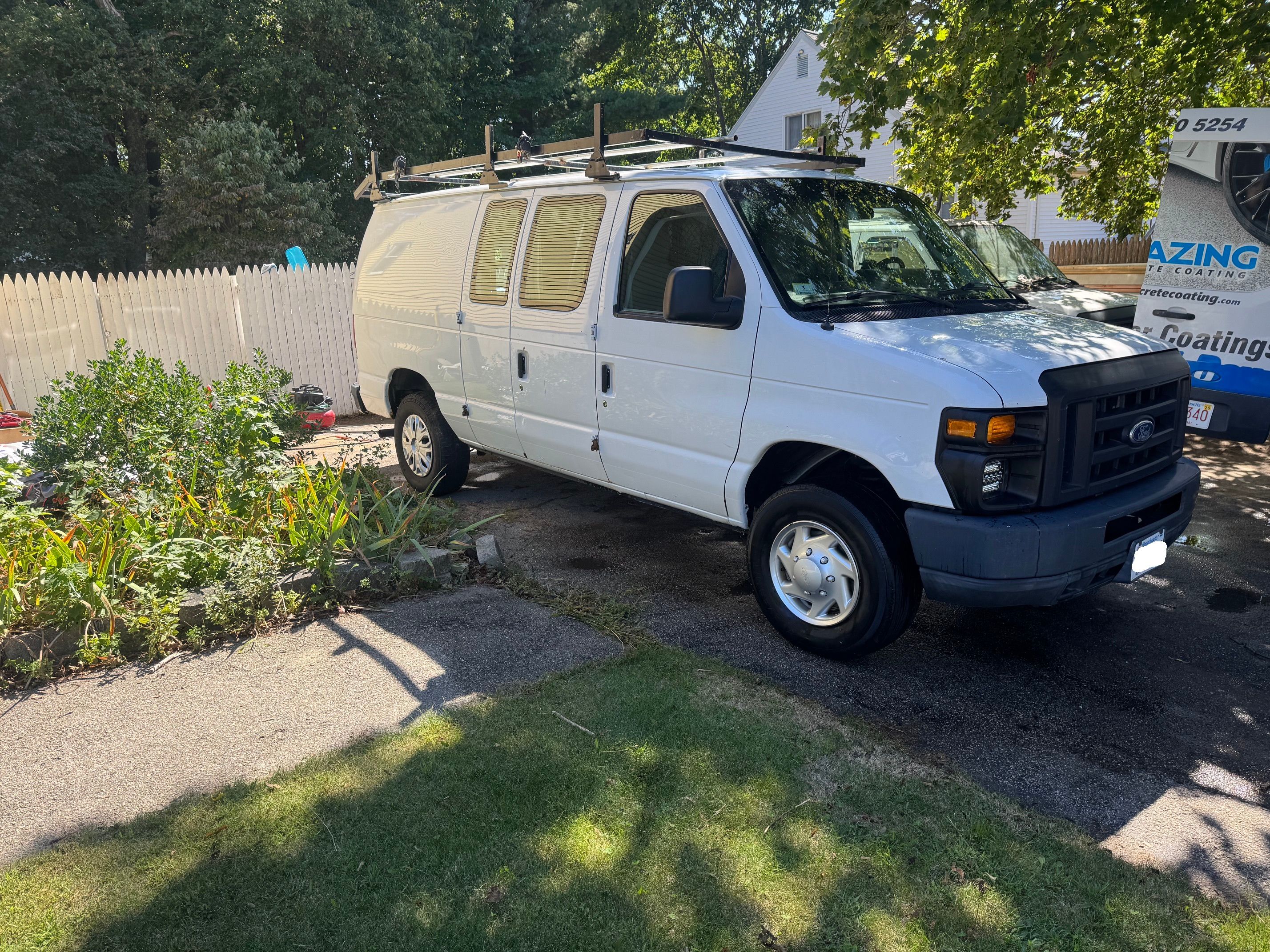 Used 2014 Ford E-250 and Econoline 250 w/ Commercial Cargo Van Package RWD image 5