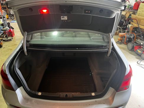 Used 2014 BMW 740Li image 10