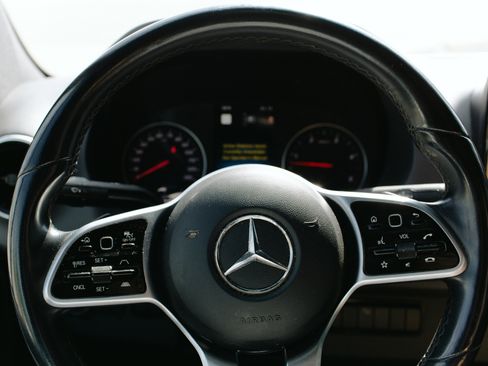 Used 2020 Mercedes-Benz Sprinter 3500 image 4