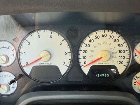 Used 2008 Dodge Ram 1500 Truck SLT image 16