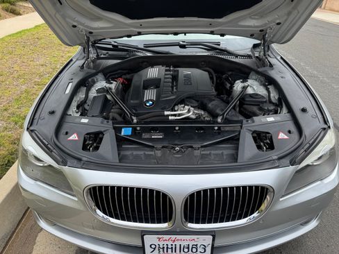 Used 2011 BMW 740Li RWD image 11