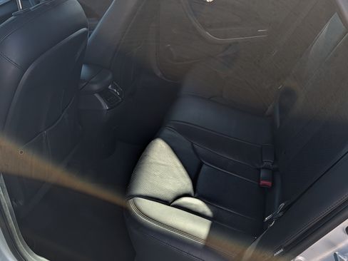 Used 2016 Hyundai Azera image 16