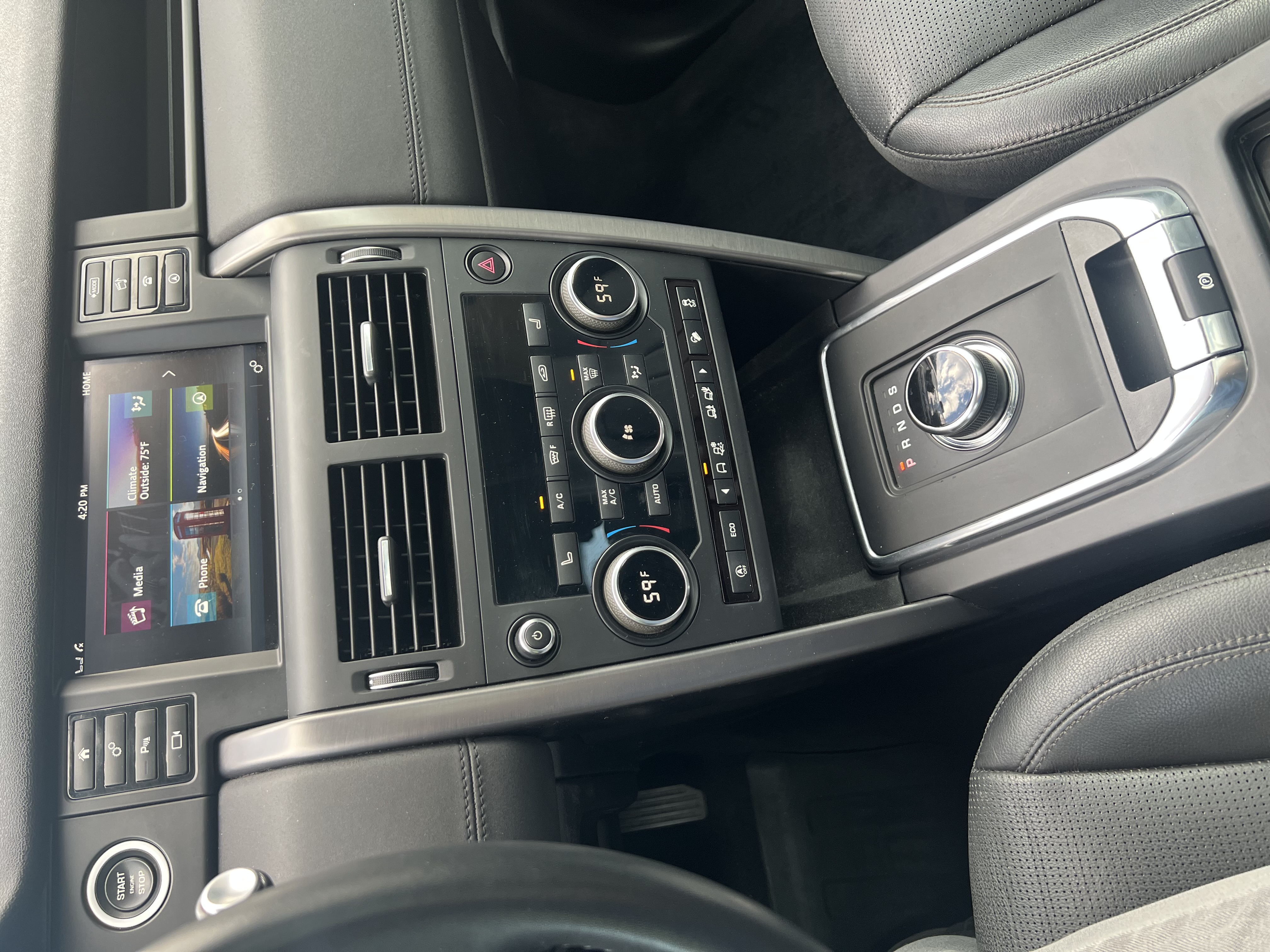 Used 2019 Land Rover Discovery Sport AWD/4WD image 10
