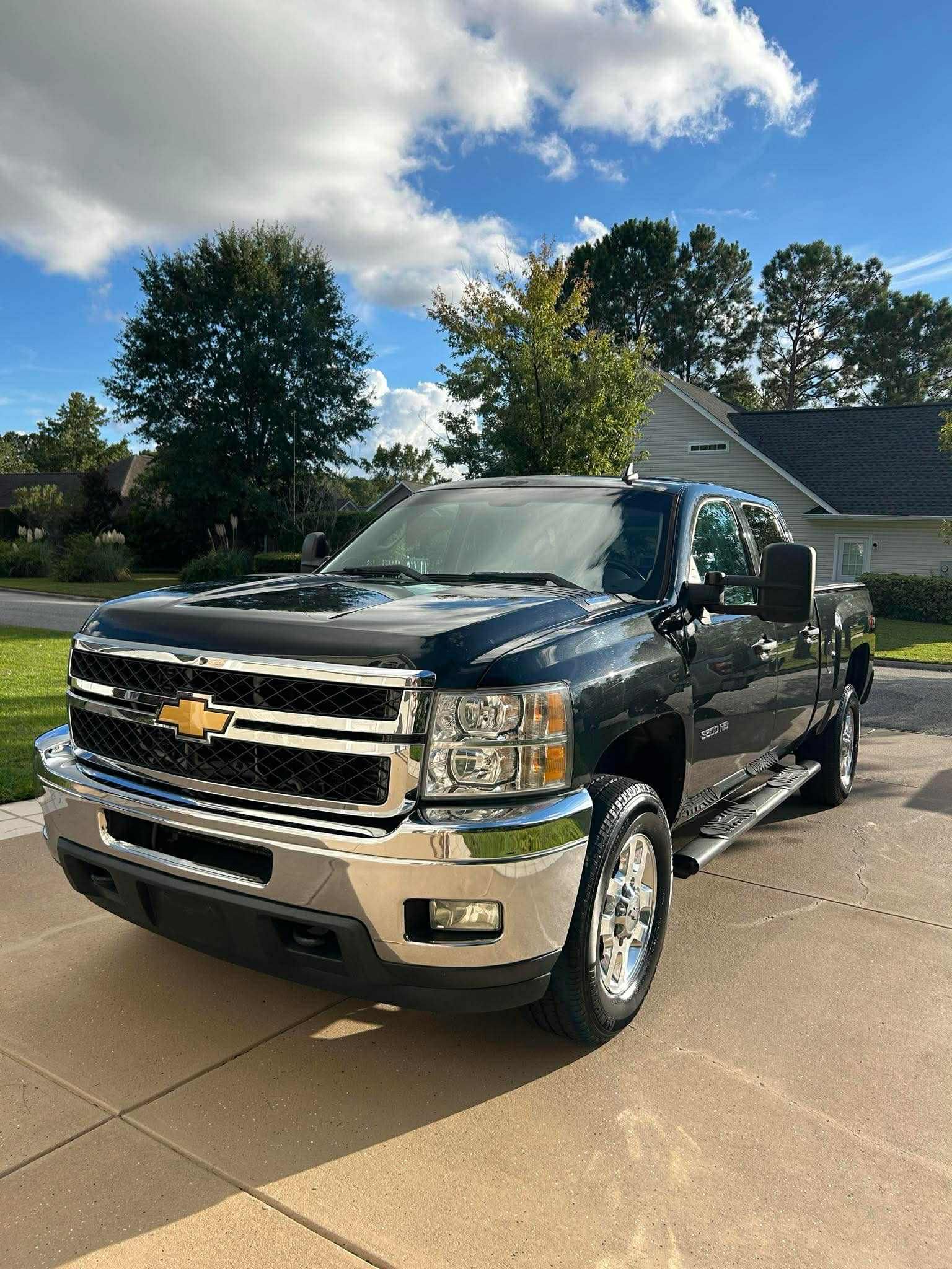 Used 2012 Chevrolet Silverado 3500 LT w/ Interior Plus Package AWD/4WD image 1