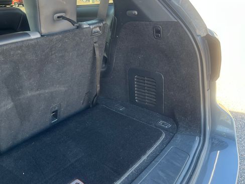 Used 2020 Nissan Pathfinder SL image 22