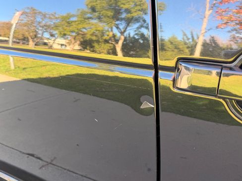 Used 2012 Land Rover Range Rover HSE image 10