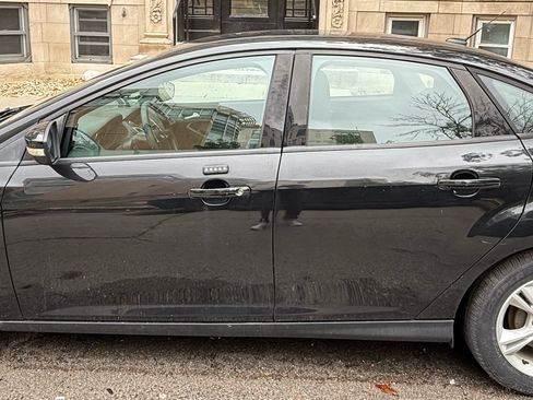Used 2014 Ford Focus SE FWD image 5