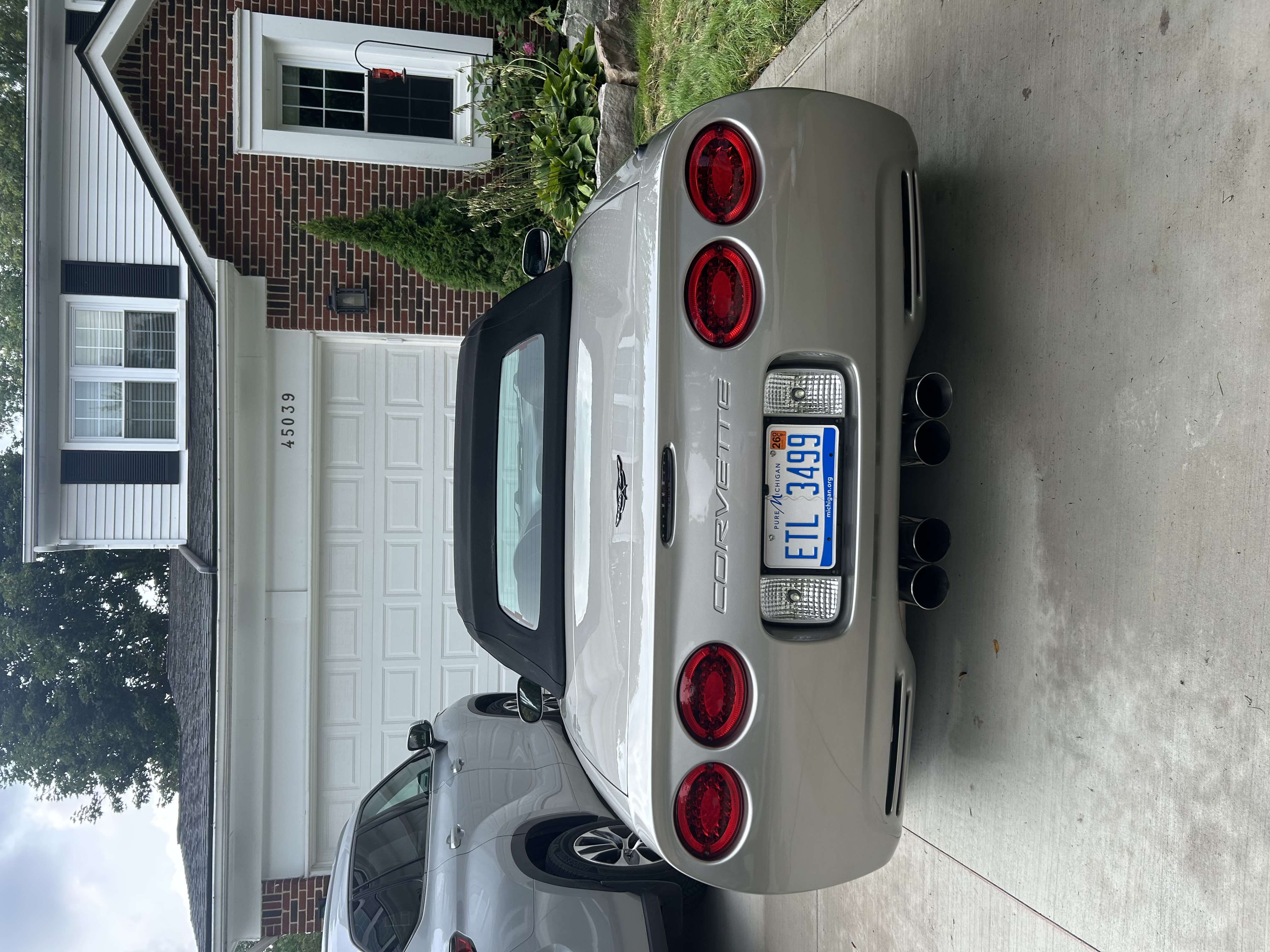 Used 2000 Chevrolet Corvette Convertible w/ Memory Pkg RWD image 12