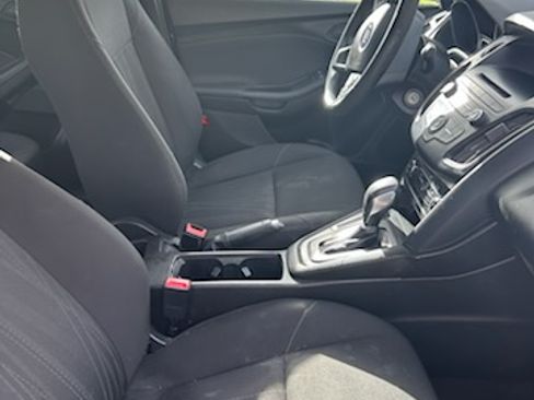 Used 2017 Ford Focus S image 8