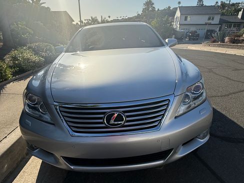 Used 2012 Lexus LS 460 w/ Luxury Value Edition RWD image 4