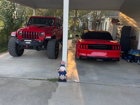 Used 2021 Jeep Gladiator Sport image 13