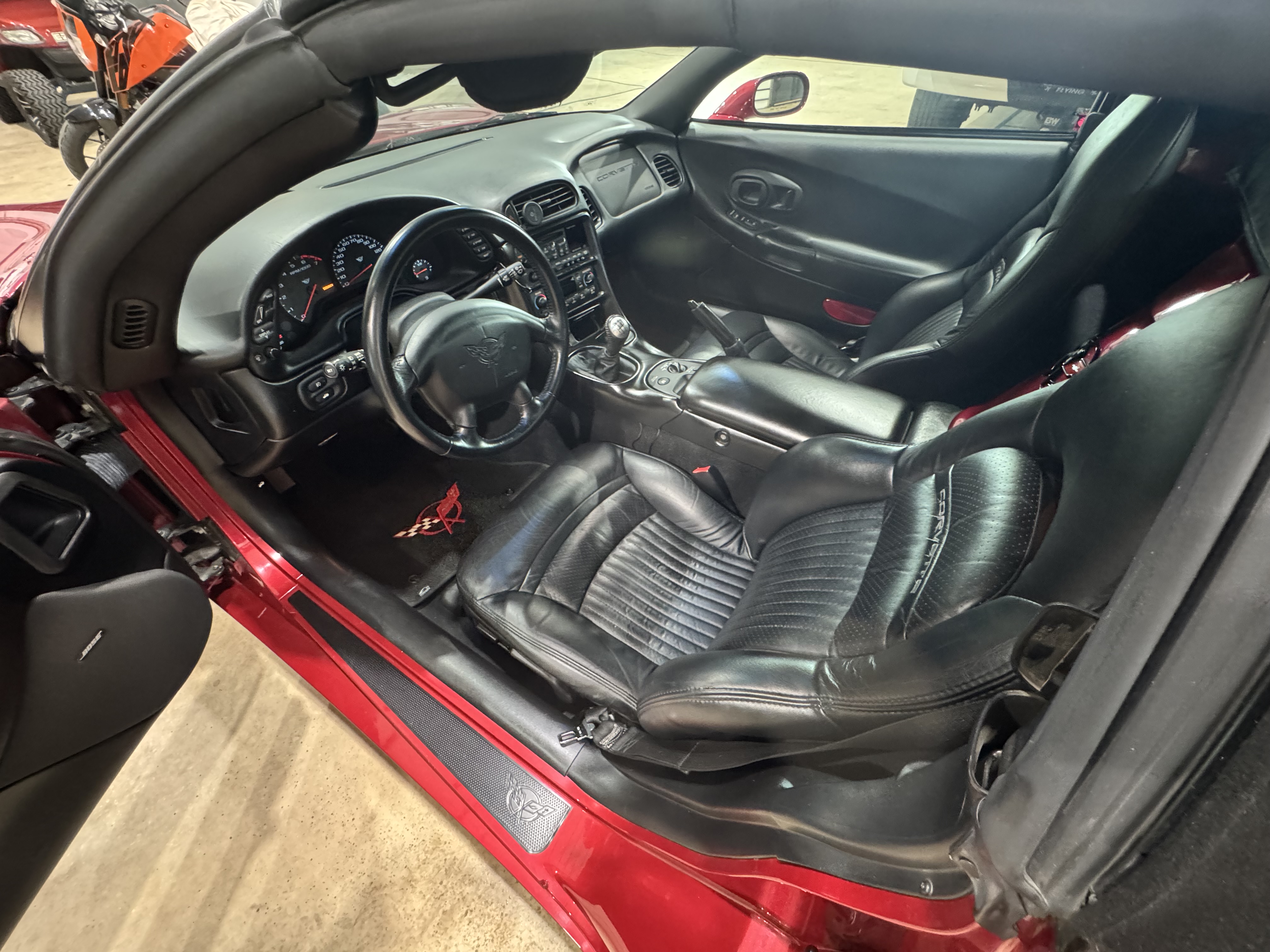 Used 2002 Chevrolet Corvette Convertible w/ Preferred Equipment Group2 RWD image 4