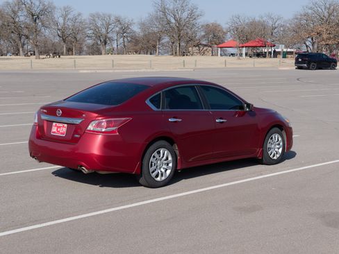 Used 2013 Nissan Altima 2.5 S image 4