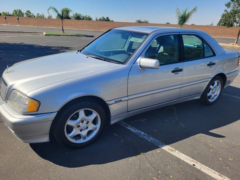 Used 2000 Mercedes-Benz C 280 Sedan image 16