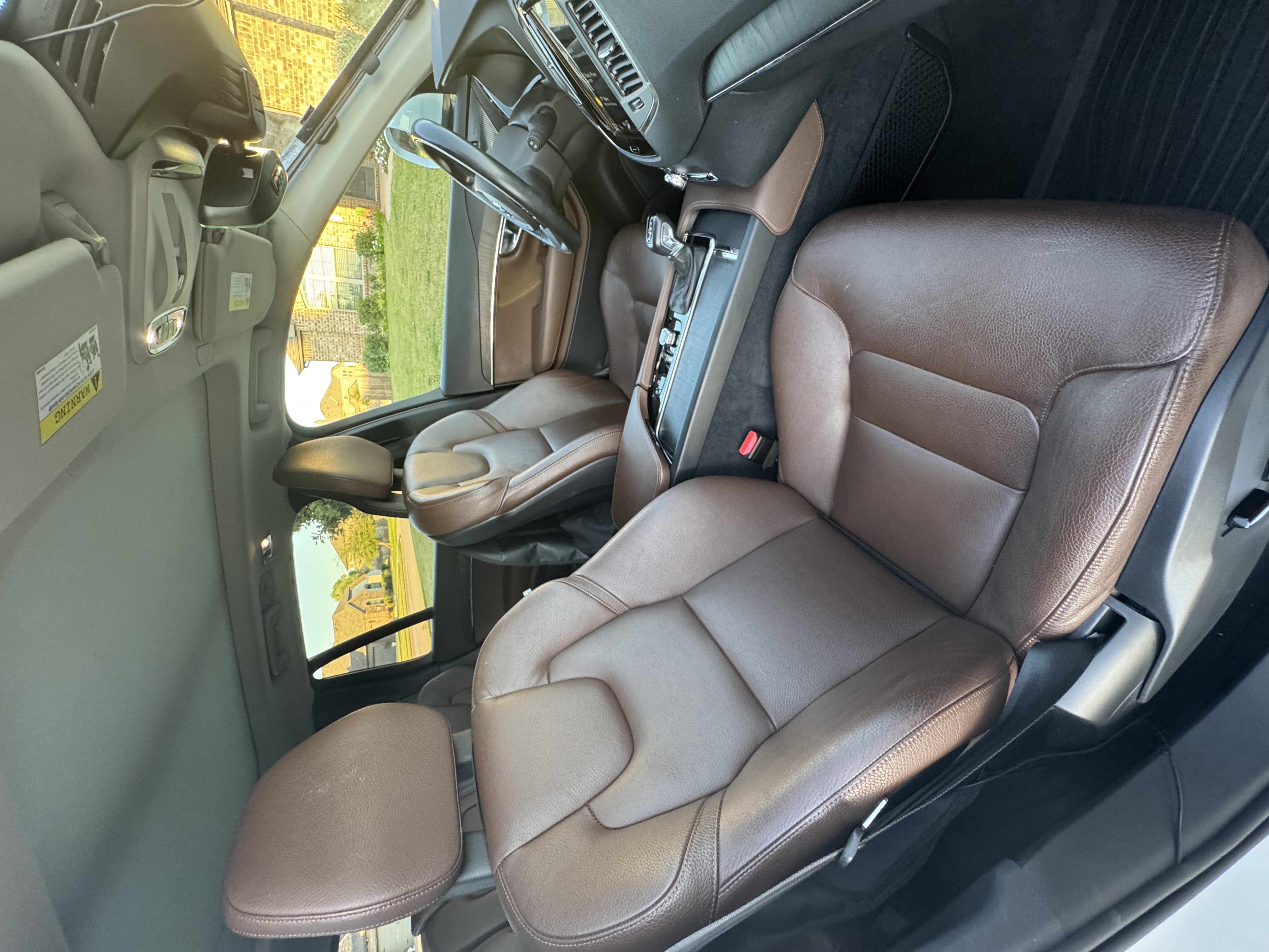 Used 2020 Volvo XC90 T6 Momentum AWD/4WD image 11