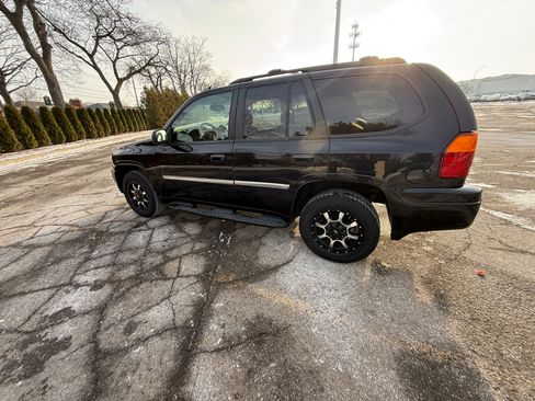 Used 2007 GMC Envoy SLT image 2