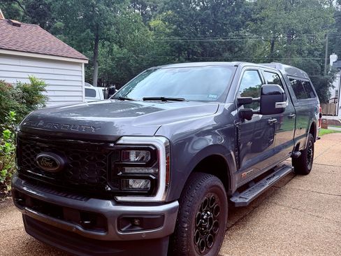 Used 2025 Ford F250 Lariat w/ Lariat Ultimate Package AWD/4WD image 5