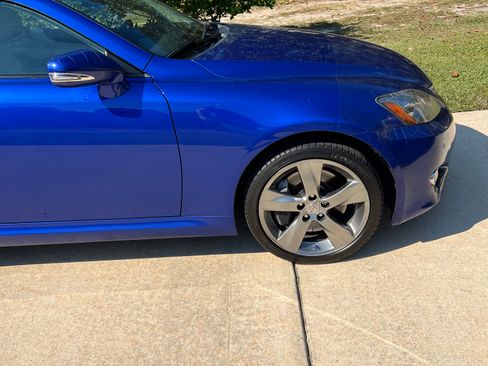 Used 2010 Lexus IS 350C image 6