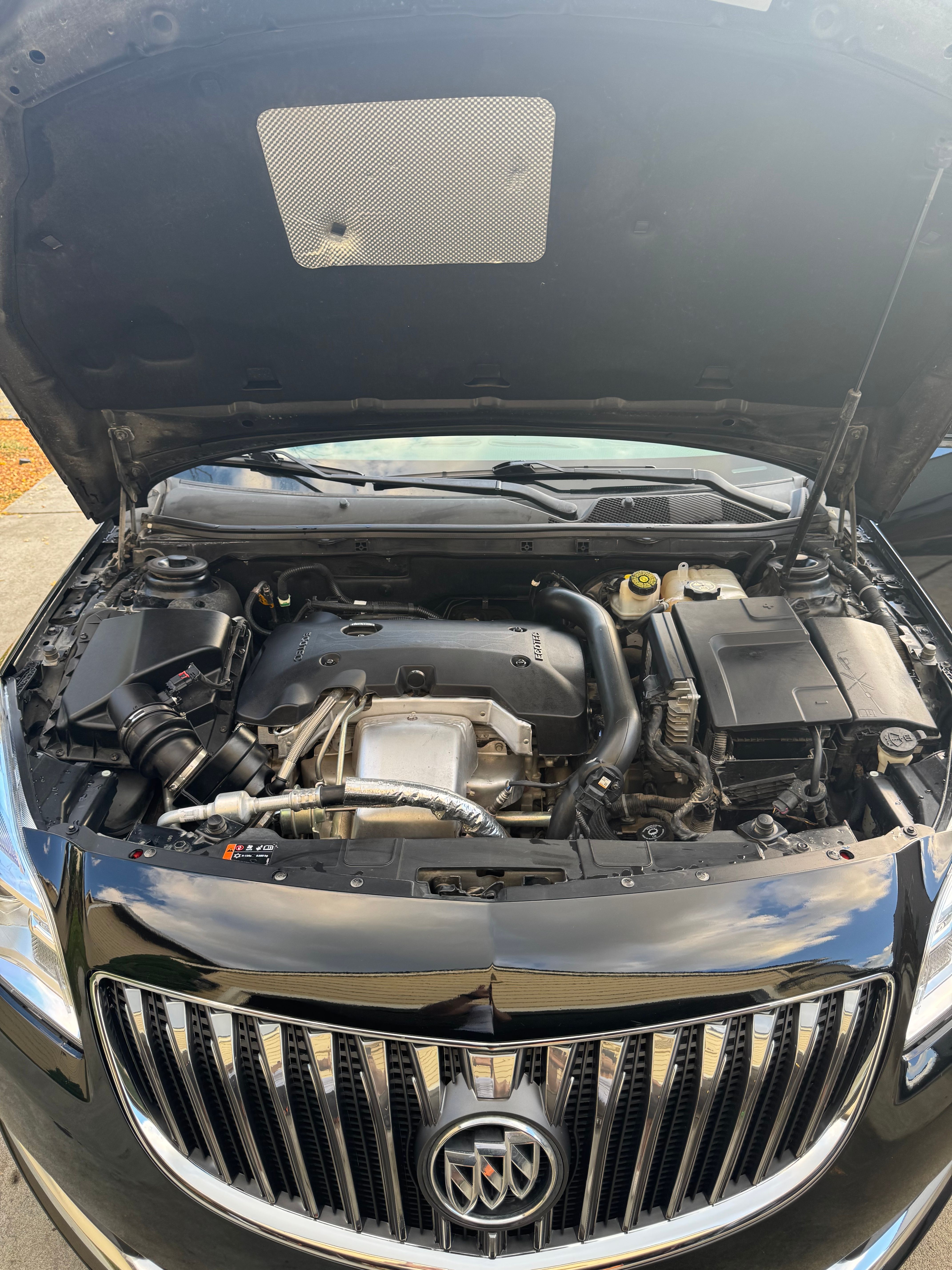 Used 2017 Buick Regal Sport Touring FWD image 13