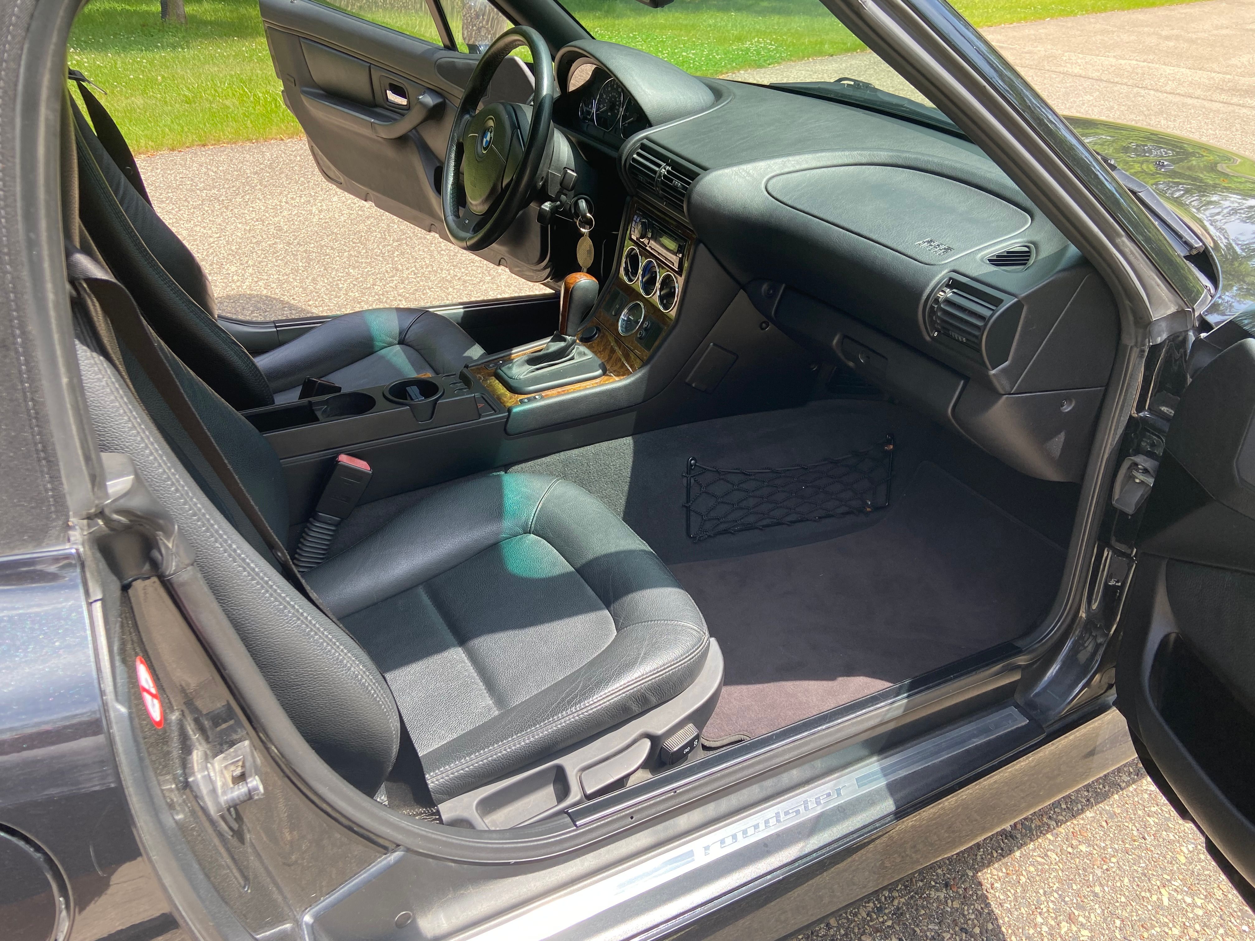 Used 2002 BMW Z3 3.0i RWD image 13