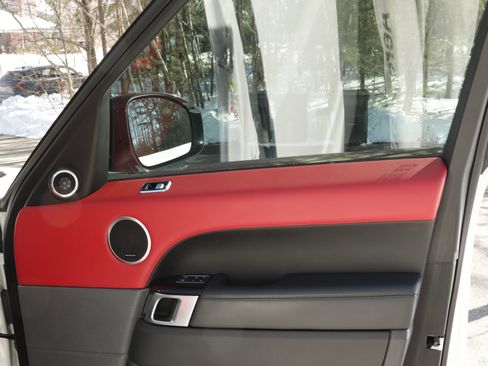 Used 2021 Land Rover Range Rover Sport HSE Dynamic image 24